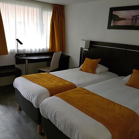 กีริอ๊าด ลีล เอสต์ อ็อง โฮเต็ล Hotel Hem ภายนอก รูปภาพ